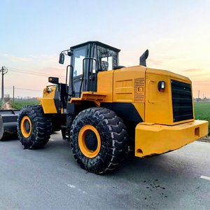 Chargeuse sur pneus d'occasion de 5 tonnes avec moteur Cummins de 168 kW et godet de 2,7 m³ pour les opérations minières, de construction et de manutention de matériaux - Product Image 4