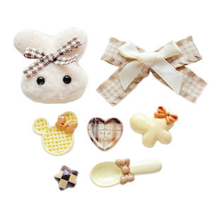 Vente en gros de chaussures <span class=keywords><strong>Crocs</strong></span> en plastique faites à la main Zili, accessoires pour cheveux - Product Image 4