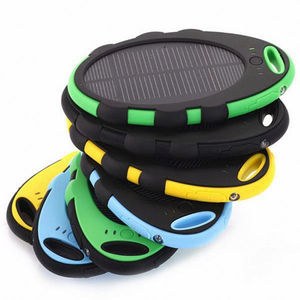 Chargeur <span class=keywords><strong>solaire</strong></span> étanche 5000 mAh avec double port USB, <span class=keywords><strong>batterie</strong></span> <span class=keywords><strong>externe</strong></span> portable robuste pour le camping - Product Image 5