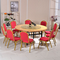 Vente en gros de chaises de luxe chic et empilables en alliage d'aluminium personnalisées pour banquets de mariage en acier doré et métal