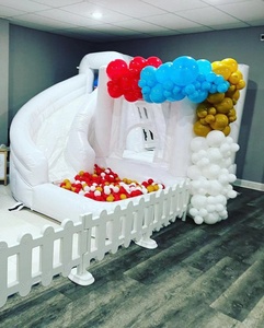 Maison de rebond gonflable blanche personnalisée en gros avec toboggan et fosse à balles château gonflable pour aire de jeux intérieure pour enfants pour la fête - Product Image 6