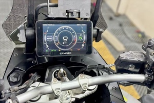 Motocicleta de Turismo de 799cc, Bicilíndrica, 4 Tiempos, Modelo 2026, de Gasolina, con Arranque Eléctrico/a Patada, para Uso Todoterreno y en Carretera, Doble Propósito, Superventas - Product Image 4