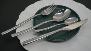 Cubiertos de Acero Inoxidable Plateado de Alta Calidad, 24 Piezas, Regalos Empresariales, Logotipo Personalizable, Empaque con Acabado Espejo, Estilo Clásico - Product Image 4