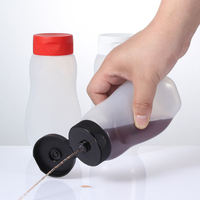 Bouteille souple en plastique PE de 330 ml de couleur naturelle, de qualité alimentaire, à faible MOQ, pour sauce soja, vinaigrette, miel, avec bouchon à clapet