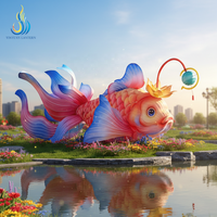 Maßgefertigtes Realistisches Fischförmiges Tier-Laternen-Set Outdoor Seiden-Festival-Laterne für Freizeitpark-Dekoration