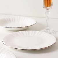 Fournisseur chinois de services de table de luxe modernes en porcelaine fine à incrustations dorées, 12 pièces, vente en gros