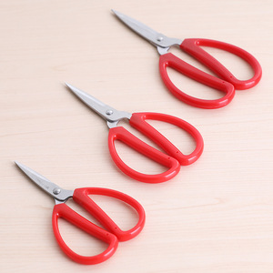 กรรไกรตัดผ้าสแตนเลส ด้ามจับสีแดง ขนาดเล็ก ขนาดใหญ่ ใช้ในบ้าน งานฝีมือ DIY - Product Image 1