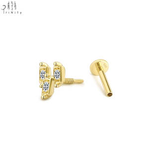 Boucles d'oreilles en or 14 carats avec diamant naturel, design simple et élégant, certifiées qualité, pour usage quotidien, vente en gros - Product Image 3