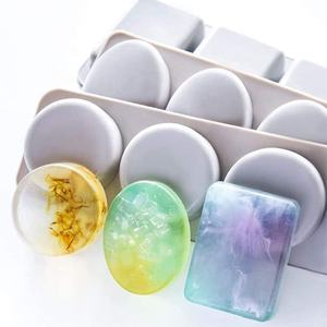 OEM ODM Custom New Hot Sell DIY Molde de silicona para jabon stampo <span class=keywords><strong>per</strong></span> <span class=keywords><strong>sapone</strong></span> fatto a mano 4 cavità ovale cerchio quadrato stampo <span class=keywords><strong>per</strong></span> <span class=keywords><strong>sapone</strong></span> <span class=keywords><strong>in</strong></span> <span class=keywords><strong>Silicone</strong></span> - Product Image 6