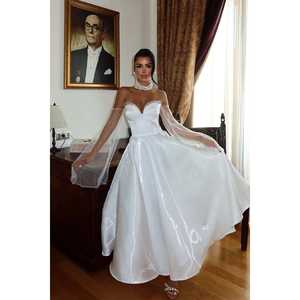 ชุดแต่งงานทรงบอลกาวน์สีขาว พร้อมชายกระโปรงยาว แบบไร้สายรัดไหล่ คอรูปหัวใจ จับจีบหรูหรา สไตล์เรียบง่าย สำหรับเจ้าสาวและแม่เจ้าสาว - Product Image 2