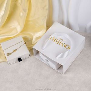 Sacs en papier de haute qualité avec poignée, logo personnalisé, écologiques, recyclables, de luxe, réutilisables, pour boutique - Product Image 3
