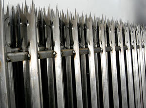 Tlwy w-आकार के तेज-नुकीले ढेर बाड़ pvc लेपित पैलिसेड बाड़ धातु सुरक्षा पैलिसेड बाड़ - Product Image 4