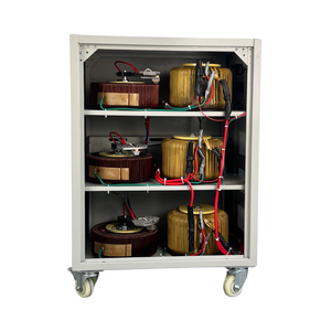 เครื่องควบคุมแรงดันไฟฟ้าอัตโนมัติแบบดิจิตอลสามเฟส AC SVC (AVR) 25kVA ทองแดง 400V 1% สำหรับอุปกรณ์อุตสาหกรรมที่มีความไวสูง TNS-25KVA P - Product Image 4