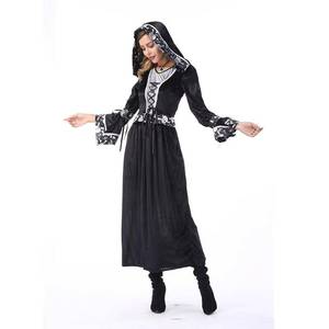 Les couples homme-femme se déguisent en squelettes, dévoreurs d'âmes et costumes de vampire, et des costumes de sorcières pour Halloween. - Product Image 3