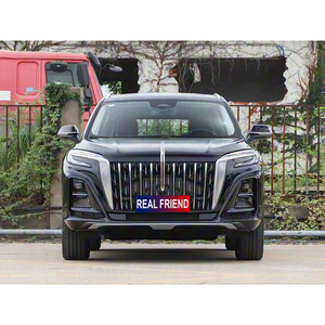 Auto Usado de Alto Rendimiento 2024, Hongqi HS3 2.0T, Versión Automática de <span class=keywords><strong>Dos</strong></span> Ruedas Motrices - Product Image 1