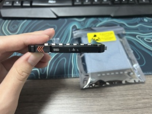 Bac à disques SSD NVMe 2,5 pouces pour serveur PowerEdge 16G R660 R760, support de montage à chaud, fabriqué à Guangdong - Product Image 5