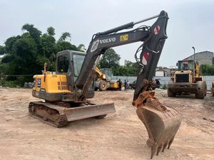 Excavatrice sur chenilles hydraulique Volvo EC60D, 6 tonnes, godet de 0,23 m³ de capacité, d'occasion - Product Image 2