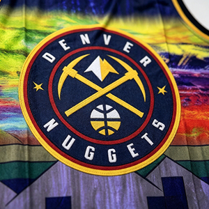 Sublimation personnalisée <span class=keywords><strong>Denver</strong></span> <span class=keywords><strong>Nuggets</strong></span> # <span class=keywords><strong>Maillot</strong></span> de basket-ball Jokic 15, impression intégrale, dégradé, édition City, vêtements de sport pour hommes, OEM ODM 100% - Product Image 4