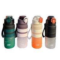 Bouteille d'eau en plastique mate de qualité alimentaire, soigneusement sélectionnée, avec couvercle et sangle de transport, idéale pour le sport et le fitness, pour boire directement.