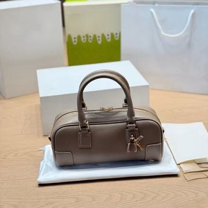Classic Leather Pillow Bag Burgundy Zipper Closure Adjustable Shoulder Strap Women's Handbag Everyday Use - Product Image 4