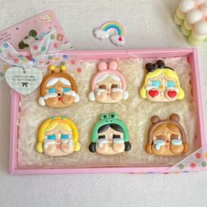 Cry Baby Biscuits givrés Collations à la mode en forme de dessin animé mignon Faveurs de fête de mariage Cadeaux de boulangerie personnalisés Approvisionnement en gros en vrac - Product Image 4