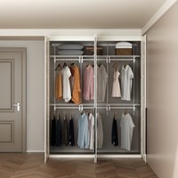 Armoire métallique autoportante réglable à cinq niveaux pour le rangement de vêtements dans une chambre moderne