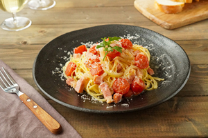 Ensemble d'assiettes en céramique rondes au design minimaliste et intemporel pour les autres établissements alimentaires - Product Image 2