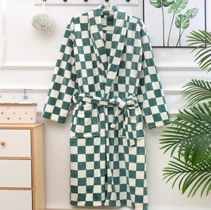 Vente en gros peignoir <span class=keywords><strong>personnalisé</strong></span> en microfibre imprimé peignoir unisexe en tissu éponge peignoir - Product Image 4