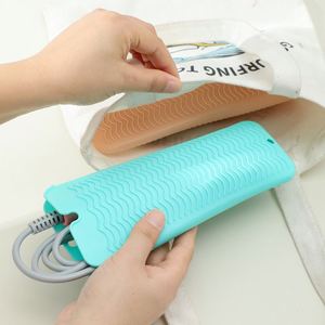 Alfombrilla de Silicona Resistente al Calor para Rizador de Pelo, con Orificio para Colgar, Bolsa de Almacenamiento Reutilizable, Práctica Herramienta de Peinado para Viajes - Product Image 5