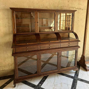 ארון תצוגה לסלון מעץ מלא בסגנון רטרו עתיק, רב תכליתי, עם זכוכית קמורה ועיצוב שקוף בצבע ירקן לתכשיטים - Product Image 5