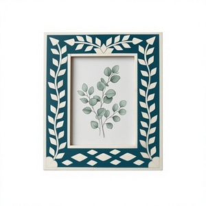 Cadre artisanal haut de gamme en MDF avec incrustation de os et mosaïque en résine et nacre - Product Image 1