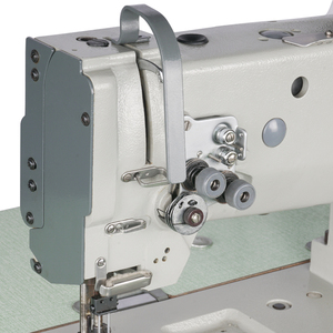 4420 थोक ट्रिपल ट्रांसपोर्ट चमड़े की बेल्ट बनाने वाली वॉकिंग फुट औद्योगिक सिलाई मशीनें बिक्री असबाब के लिए - Product Image 4