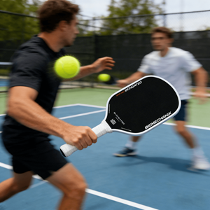 Raquette <span class=keywords><strong>de</strong></span> pickleball Custom Pro IV TFP Foam Core Gen 4 en fibre <span class=keywords><strong>de</strong></span> carbone, épaisseur 16 mm, thermoformée en une seule pièce, vente en gros - Product Image 6