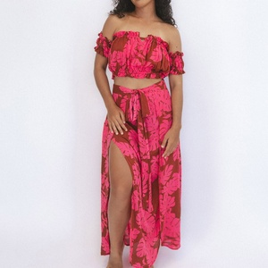 Robe à imprimé hawaïen personnalisée, robe bandeau décontractée, robe bohème en rayonne de luxe, ensemble deux pièces - Product Image 1