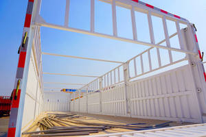 Remolque de camión semirremolque de acero con plataforma abatible para transporte a granel de carga suelta, con 3 o 4 ejes, de 40, 50 o 60 toneladas, para ganado. - Product Image 2