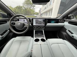 Auto Usado Leapmotor C01 2023 Edición Comfort de Rango Extendido 216, Sedán Usado con Volante a la Izquierda, 367hp, 216km de Autonomía EV, Excelente Estado - Product Image 2
