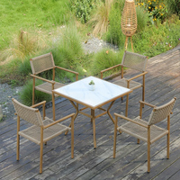 Ensemble de table et de chaises de salle à manger en teck empilables pour l'extérieur, résistant aux intempéries, avec dossier en corde tressée pour le mobilier de jardin