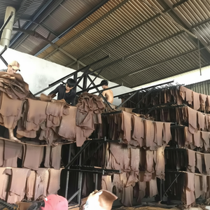 Caucho natural RSS3: láminas ahumadas acanaladas de alta calidad de Vietnam con estándares de exportación y precios competitivos. - Product Image 1