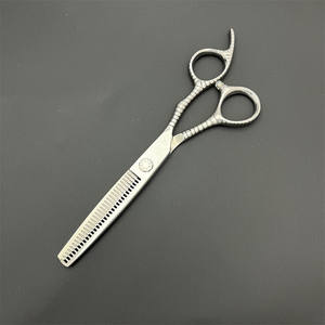 กรรไกรตัดผมแบบปรับแต่งได้ ขนาด 6 นิ้ว กรรไกรซอยผมสำหรับคนถนัดขวา ใช้ใบมีดมาตรฐานสำหรับงานเสริมสวย - Product Image 1
