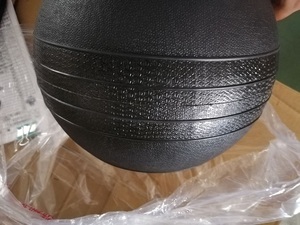 Balle de médecine en PVC à motif classique de <span class=keywords><strong>5kg</strong></span> pour le fitness et les exercices à domicile - Product Image 4