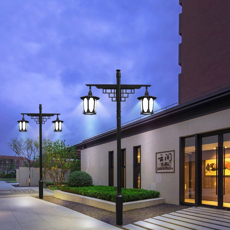 Rayluxtech Double-Headed Solar LED Garden Lamp, Antique Style Waterproof Outdoor Street Light for Villa Landscape