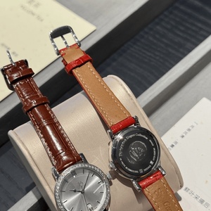 Reloj de Lujo de Alta Gama con Movimiento de Cuarzo Preciso, Esfera con Diseño Solar, Ventana de Calendario y Correa Desmontable para Fácil Reemplazo - Product Image 6