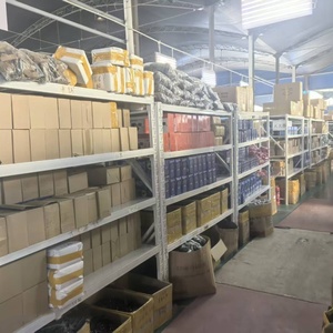 Nuevo accesorio universal tipo gancho para montar en la parte delantera de los cascos de seguridad, compatible con las manillas de cochecitos, diseño de gancho con velcro - Product Image 6