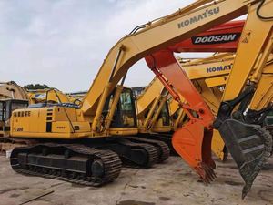 KOAMTSU PC200 Mini-pelle hydraulique sur chenilles d'occasion de marque japonaise avec moteur Kubota Mitsubishi à usage intensif Pompe de 5 à 20 tonnes 1 à 2 unités - Product Image 2