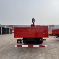 Grue montée sur camion |   Camion de 12 tonnes, 270 CV, rayon d'action de 18 m, caisse de chargement de 8,5 m, version 6 roues motrices disponible pour les opérations en montagne et sur terrains difficiles