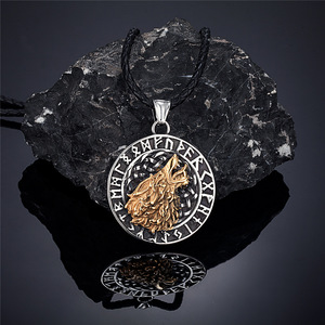 Collier pendentif tête de loup style nordique en acier inoxydable 60 cm, bijou unisexe, cadeau - Product Image 2