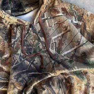 Tejido de punto de alta calidad de 400 g/m², cómodo y forrado, 100 % algodón, lavado al ácido, serigrafiado con logotipo personalizado, estampado digital de camuflaje Real Tree. - Product Image 4