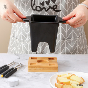 Olla para fondue de chocolate de cerámica Chaozhou, negra, con base de bambú, para postres, modelo DF1112 - Product Image 4