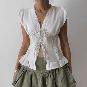 Haut blanc en dentelle à nouer devant pour femme, col en V, coupe ajustée, manches bouffantes, ourlet à volants, style doux et sexy, style européen et américain - Product Image 3