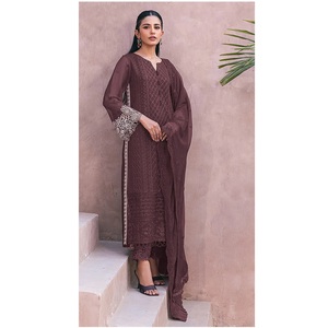 Elegante traje pakistaní de Georgette de imitación pesado con bordado rico, perfecto para bodas y fiestas, exportación desde la India - Product Image 1